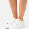 Tamaris Sneaker Low - White -Tamaris Schuh Geschaft 12718ae40a2b46618e178d95d7563d8e