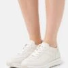Sneaker Low - Cream -Tamaris Schuh Geschaft 2097637f933043ac85a6246a6b6e7642