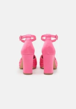 Tamaris Plateaupumps - Candy Satin -Tamaris Schuh Geschaft 49b3c8d09ee54e8a91de88e6ae143b97